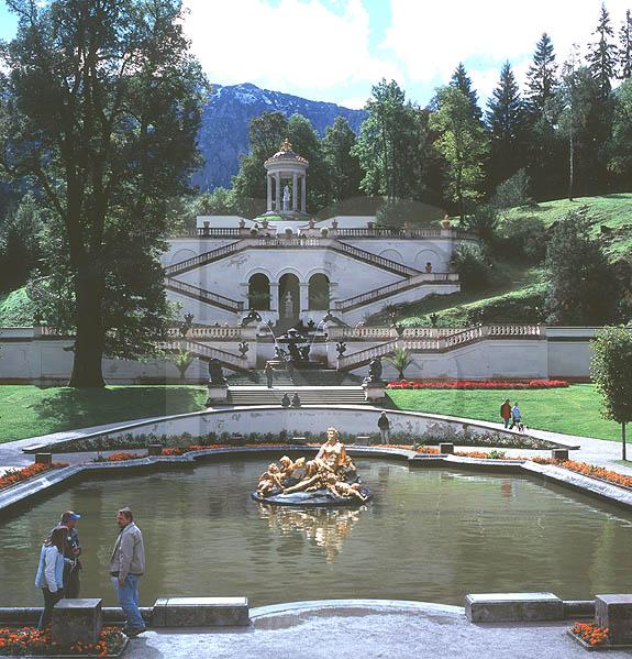 Linderhof Castle, Garden