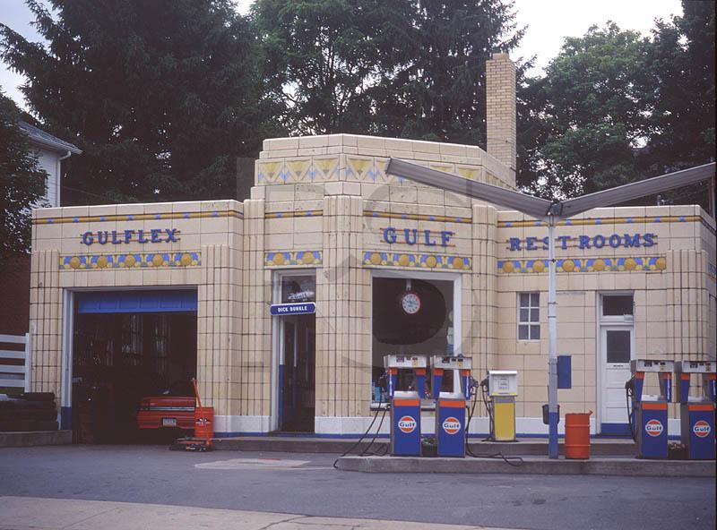 Dunkle's Gulf Gas Station