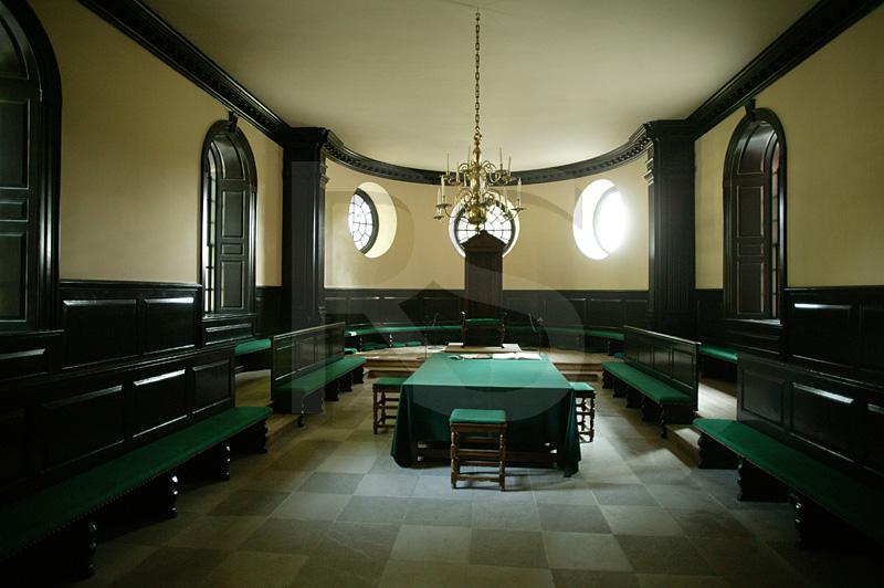 Colonial Capitol, Interior