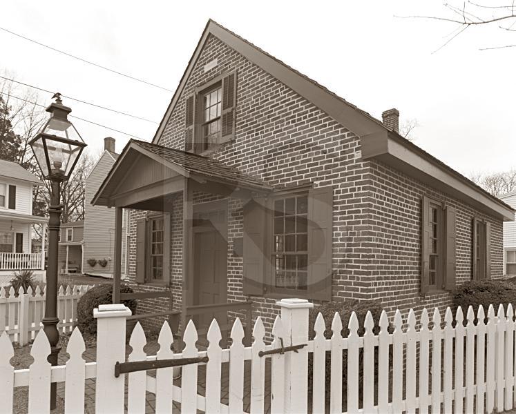 Clara Barton Schoolhouse, Black And White
