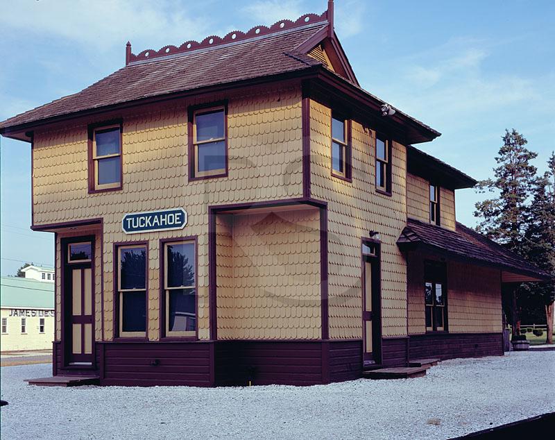 Tuckahoe Train Station