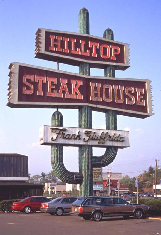 Hilltop Steak House, Sign