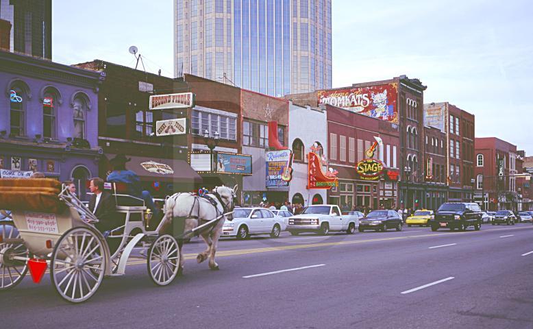 Broadway, Downtown Nashville